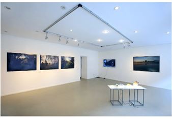 Audra Vau: Nowhere - Meno Niša