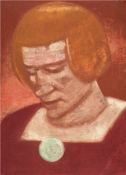 Frauenkopf mit grüner Brosche