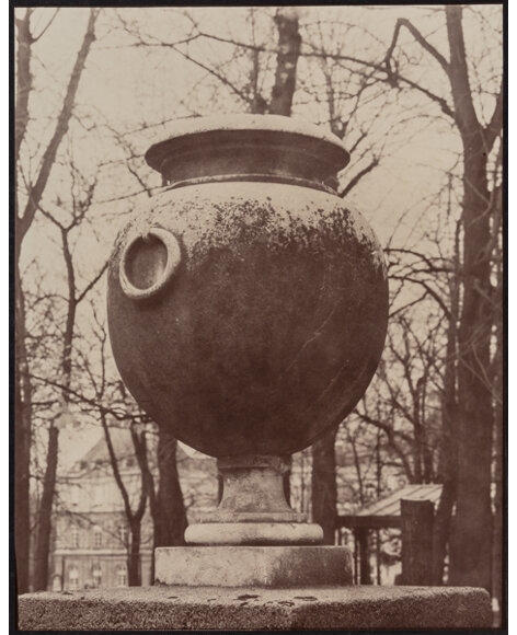 Artwork by David McDermott, Statuary Urn, Luxembourg Gardens, Paris, 1865, Made of Platinum