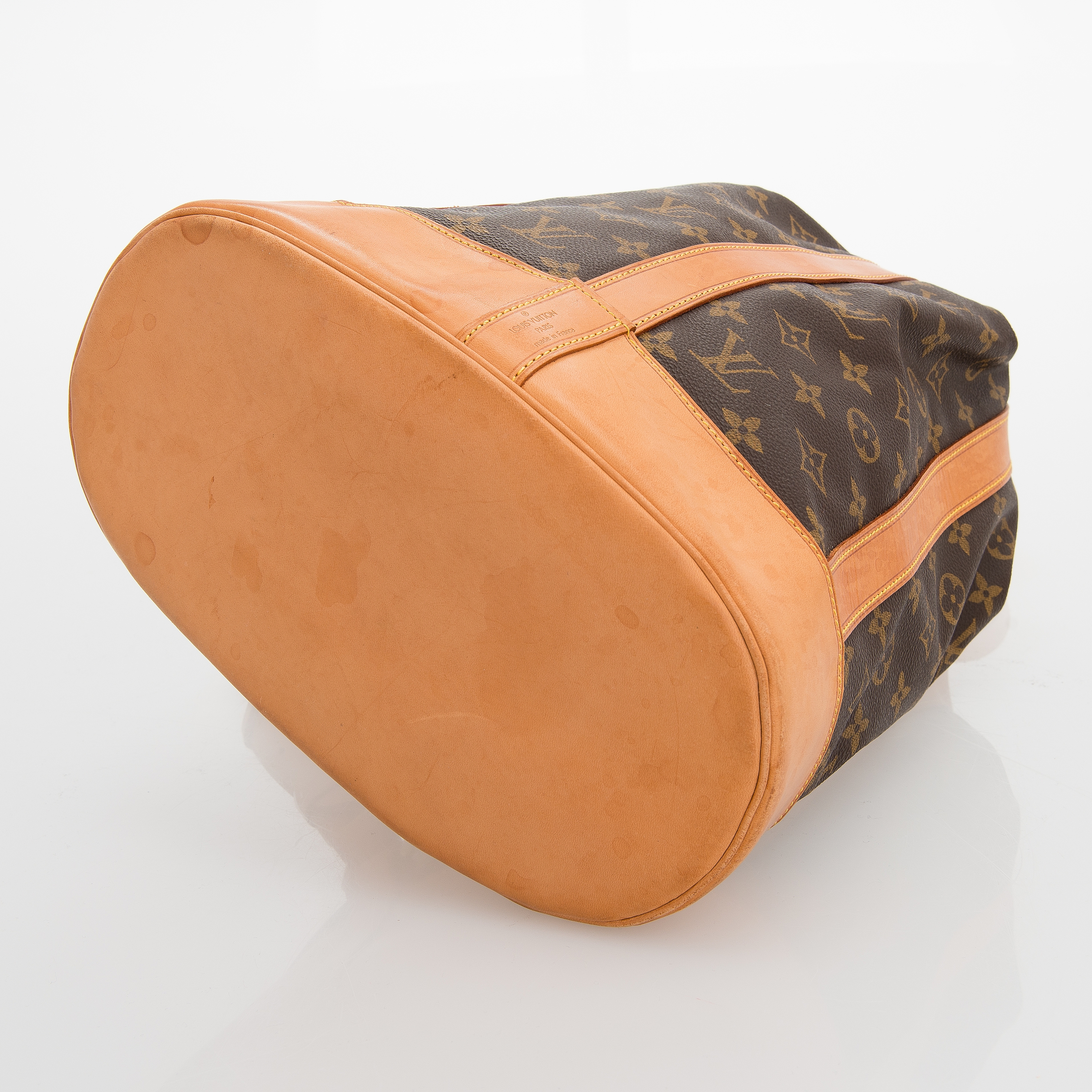 Louis Vuitton Brown Epi Leather Randonnee Pm Shoulder Bag Auction