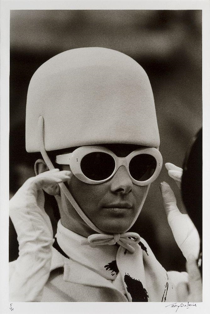 Audrey Hepburn in How to Steal a Million (1966)  Audrey hepburn sunglasses,  Audrey hepburn pictures, Audrey hepburn