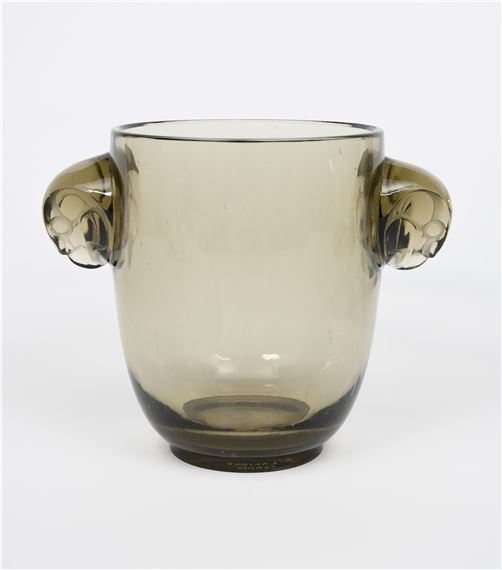 'Albert' No.958 a Lalique topaz glass vase by René Lalique