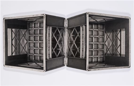 "Entweder Und" III (Milchkisten) (2-Part Work). - Margund Smolka