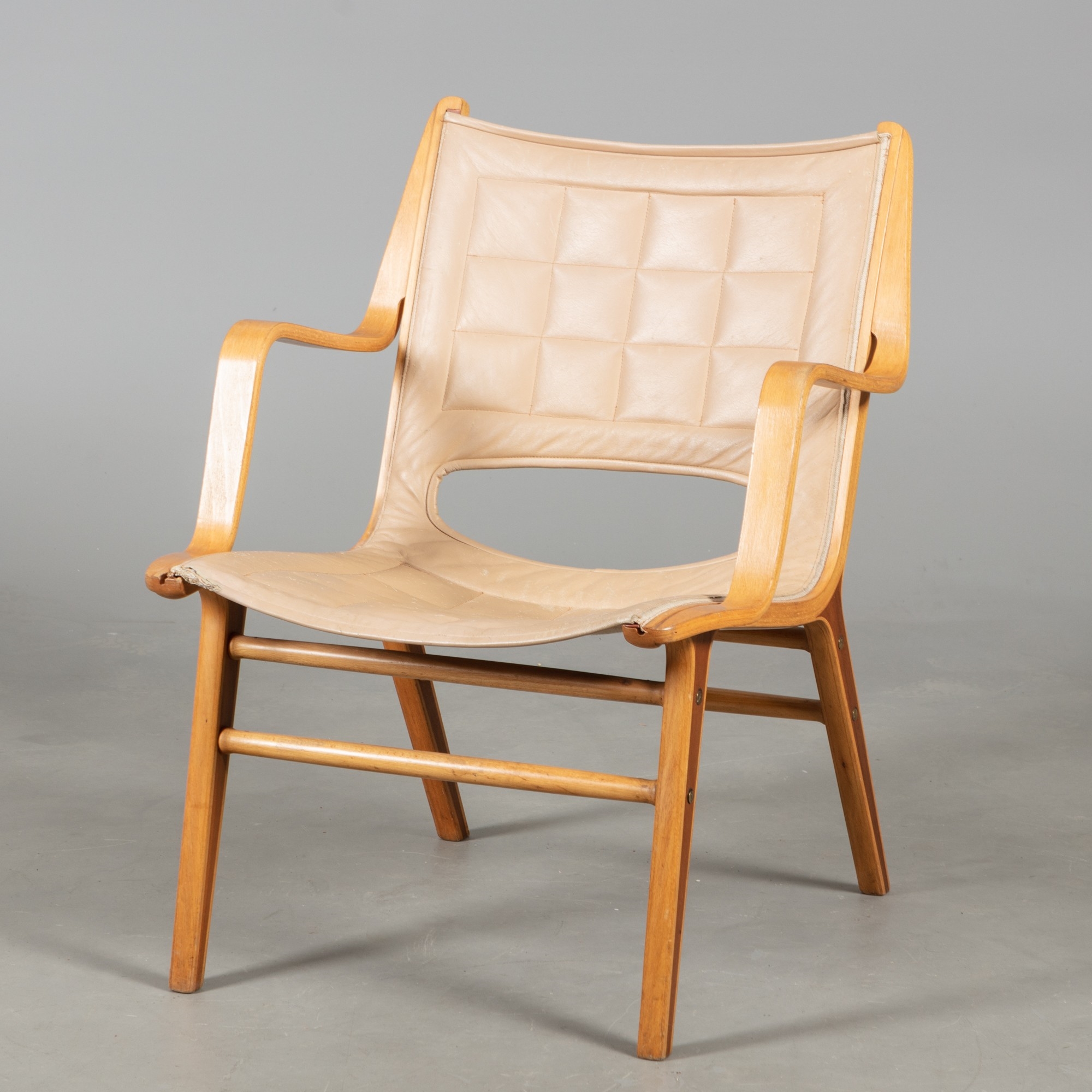 Peter Hvidt X chair MutualArt
