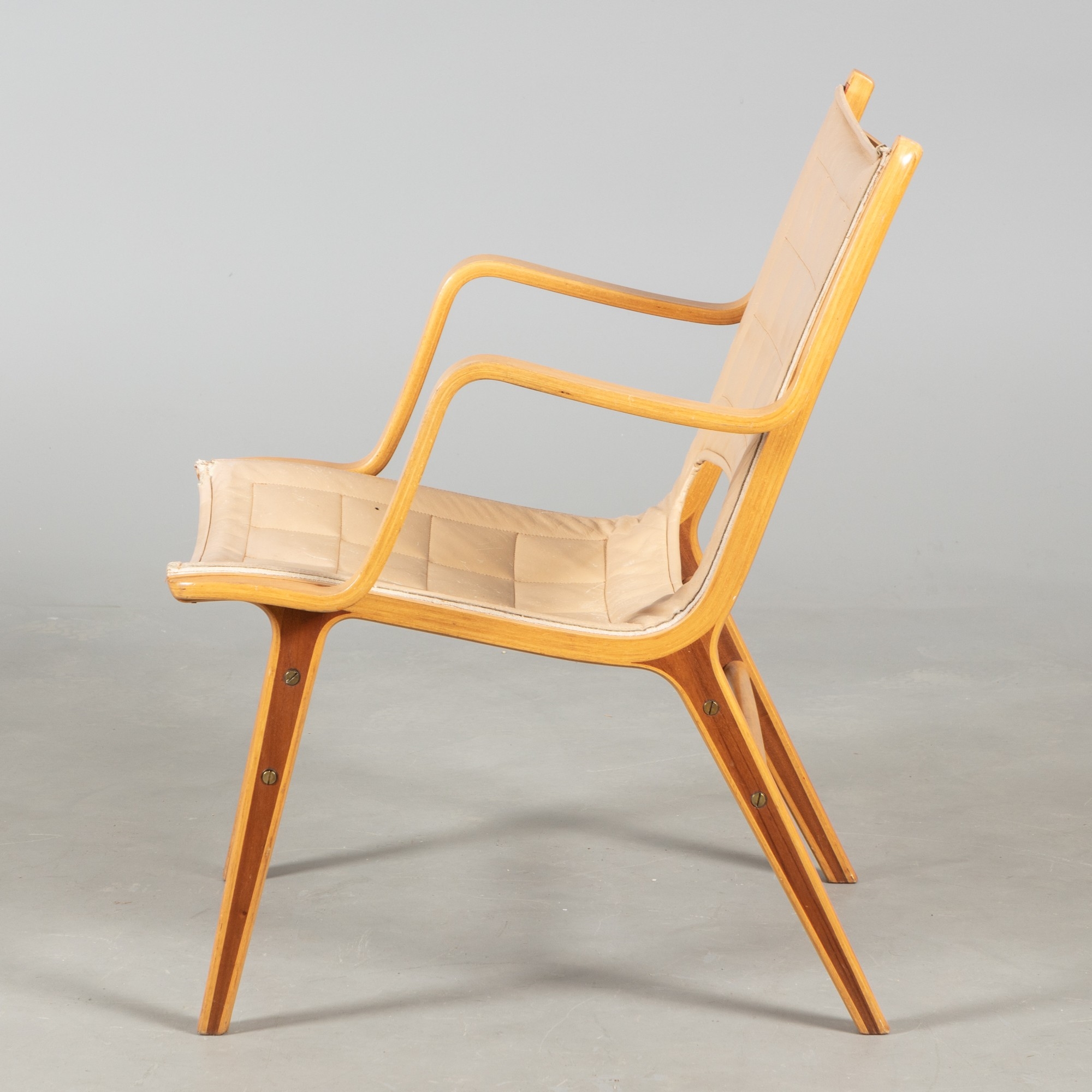 Peter Hvidt X chair MutualArt