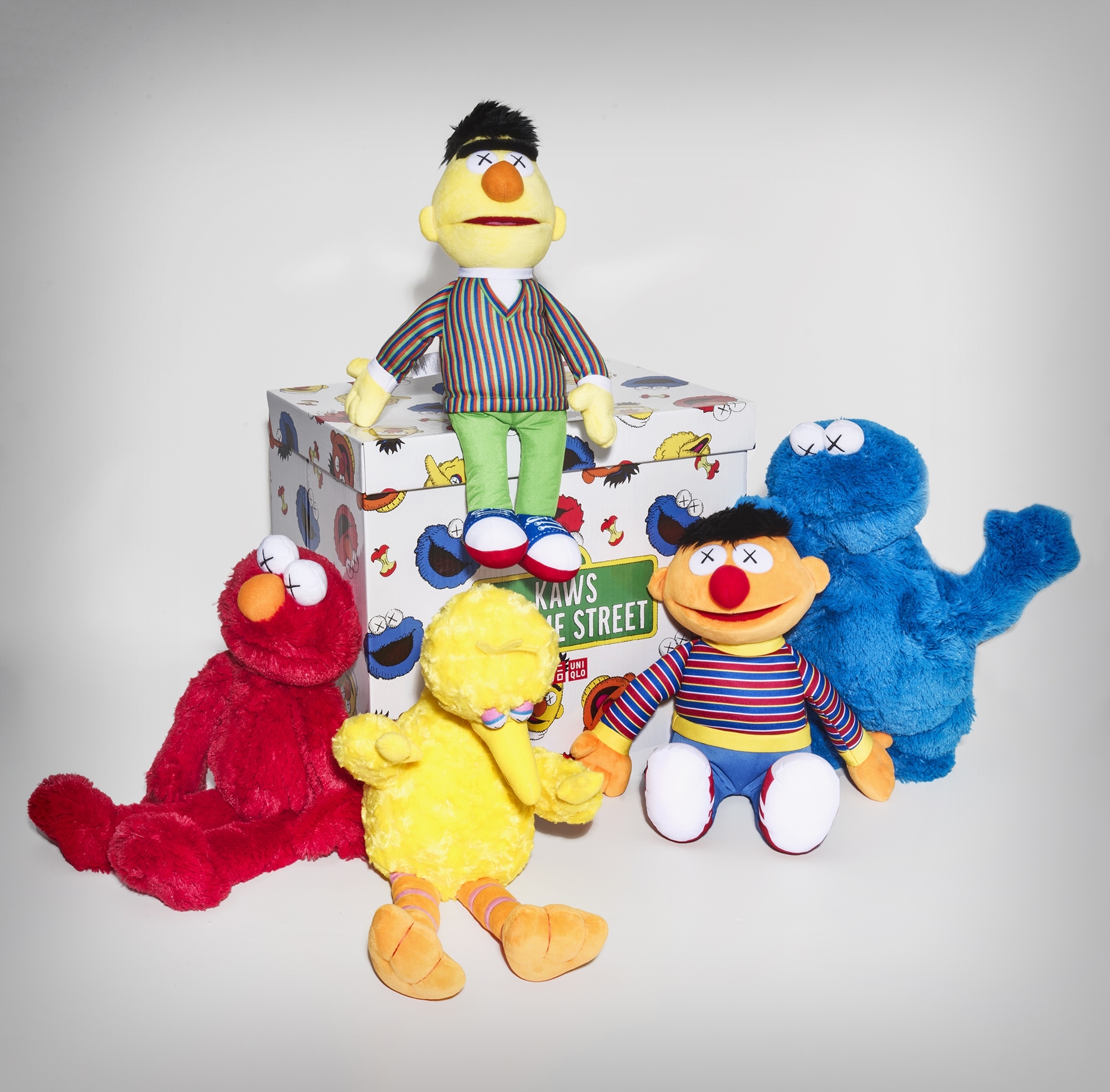 KAWS Uniqlo Sesame Street Plush Toy Set (2018) MutualArt