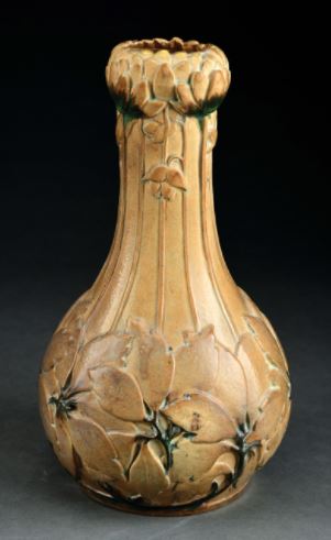 VASE STYLIZED WINDFLOWERS