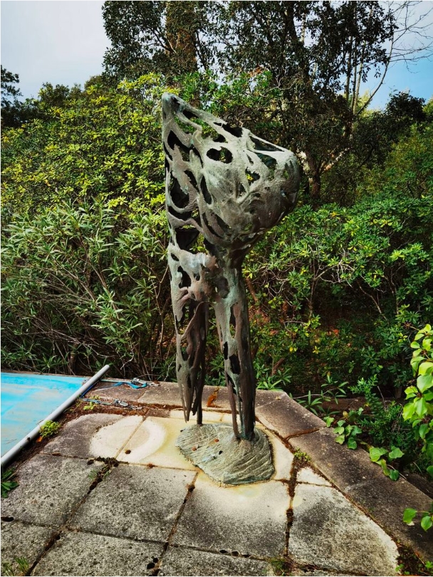 Artwork by Robert Sobocinski, Le revenant, Made of Bronze