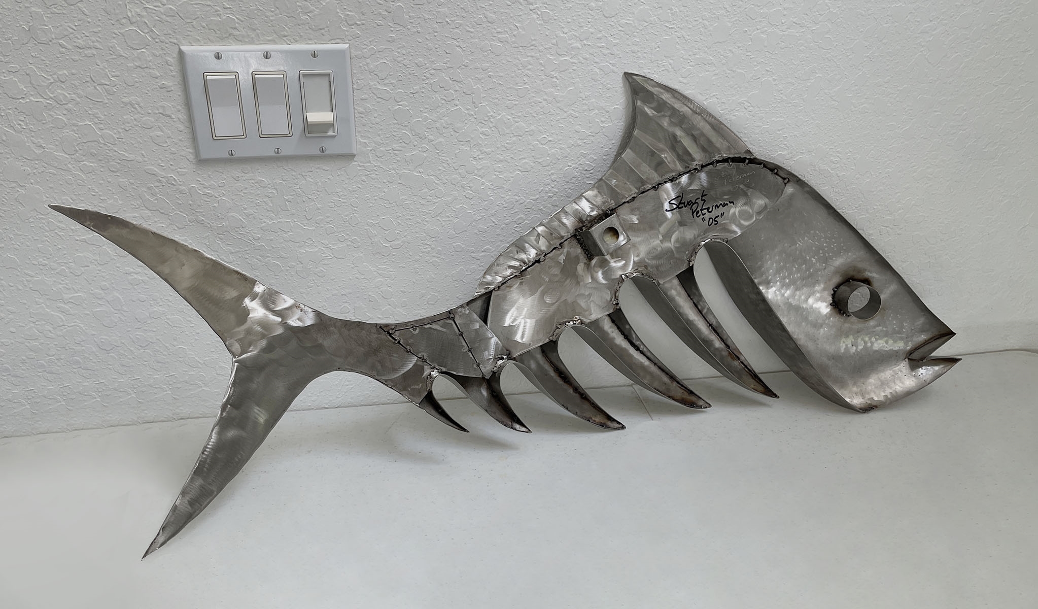 Stuart Peterman | FOSSIL FISH SCULPTURE | MutualArt