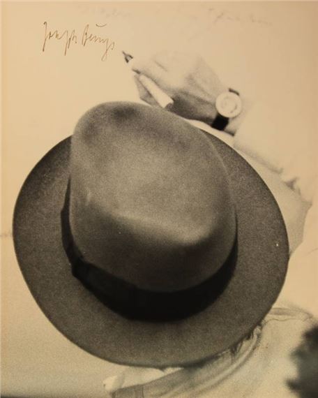 Bonn Kunstverein 8.11.1977 by Joseph Beuys, 1977