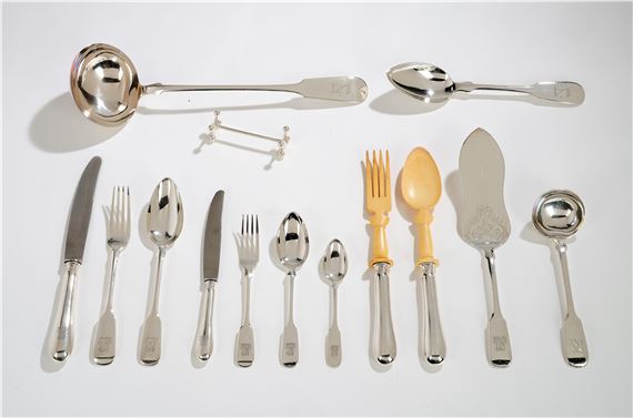 A 96-piece silver cutlery set - Leopoldo Janesich