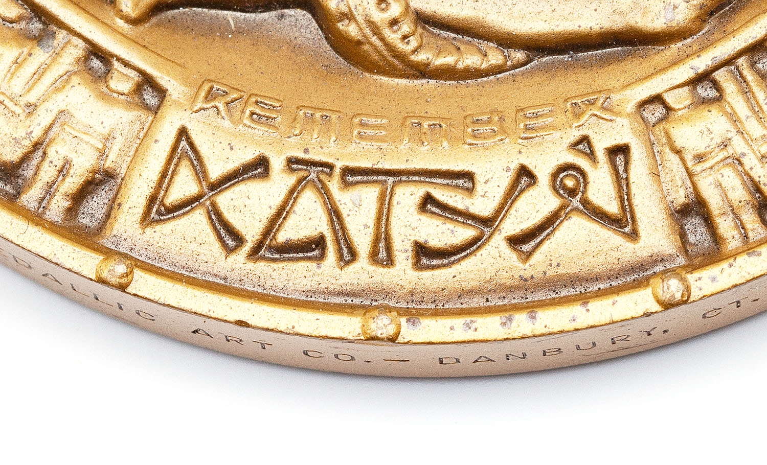 Artwork by Stanislaw Szukalski, Medal katyński, Made of BRONZE