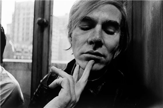 ”Andy Warhol in der 'Factory', Union Square, New York”. by Will McBride, 1970