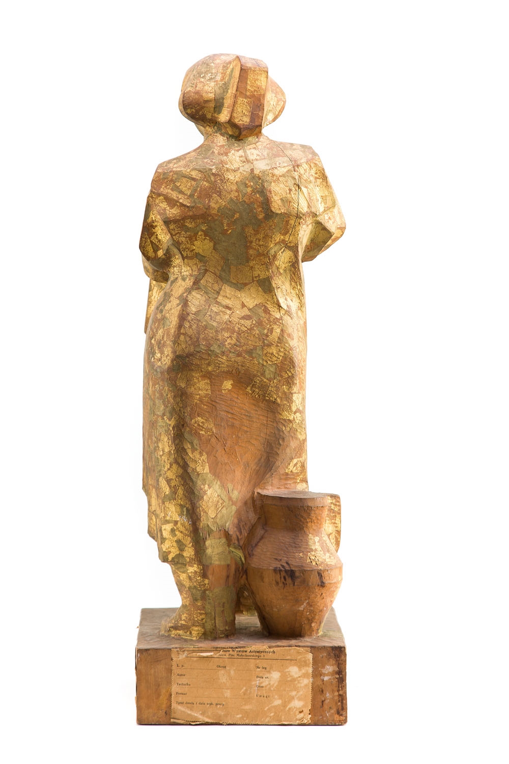 Artwork by Jozef Gazy, Krocząca kobieta z dzbanem, Made of wood