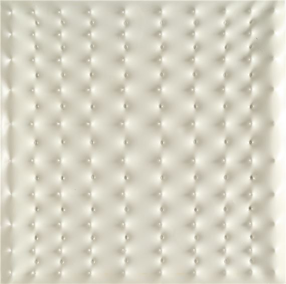 Estroflessione by Enrico Castellani, 1968