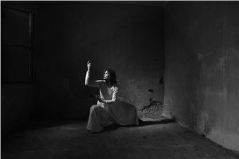 ONLINE: Black & White - Waterhouse & Dodd, London