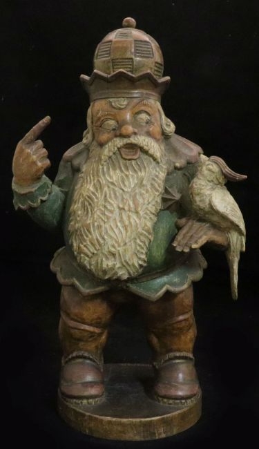 Artwork by Hede Rügemer, König Drosselbart mit Vogel auf dem Arm, Made of carved wood sculpture,