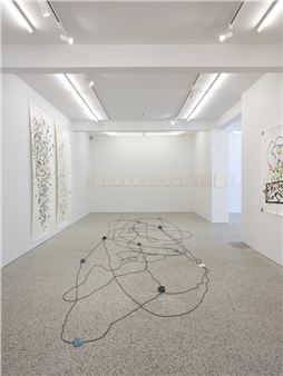 Stance I linear narratives - BERG Contemporary