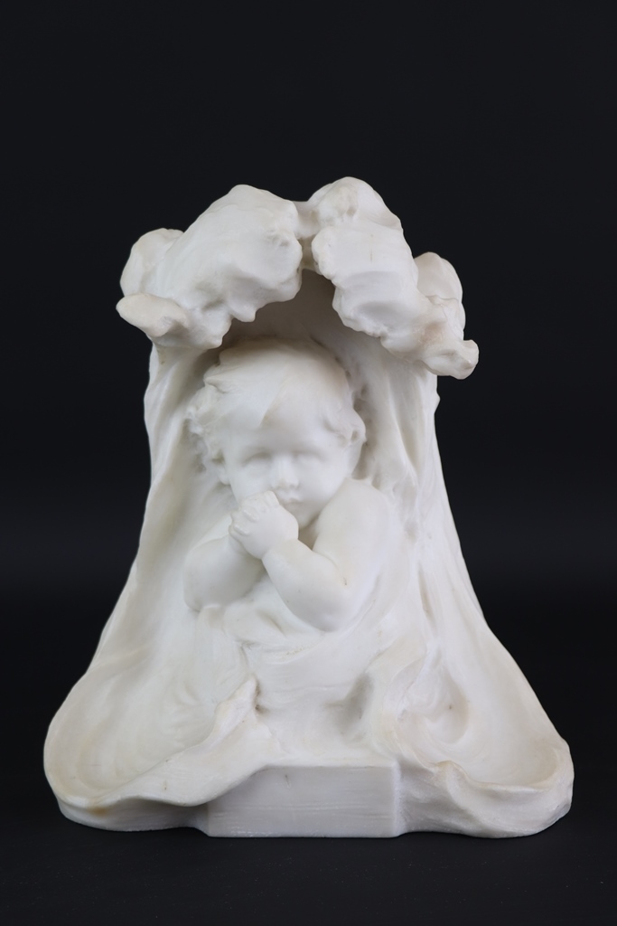 Artwork by Édouard Fortini, Enfant effrayé, Made of marble