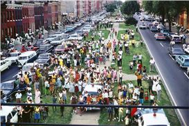 Paul Fusco’s RFK Funeral Train Is a Portrait of America