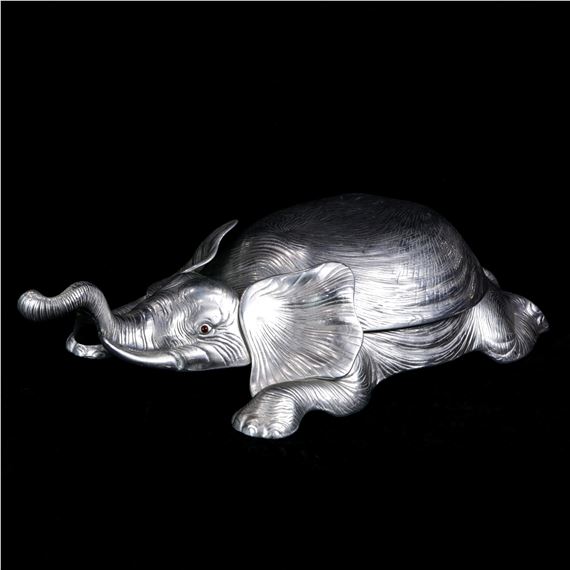 Arthur Court cast aluminum elephant form serving tureen, the back serving as the lid by Arthur Court