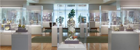 Michelle Erickson: Wild Porcelain - Legion of Honor, FAMSF