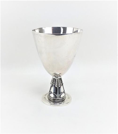Frantz Hingelberg | A sterling silver cup | MutualArt