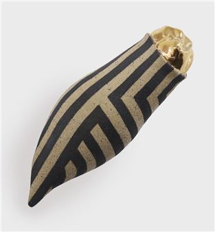 Linear Perch - Kate Metten