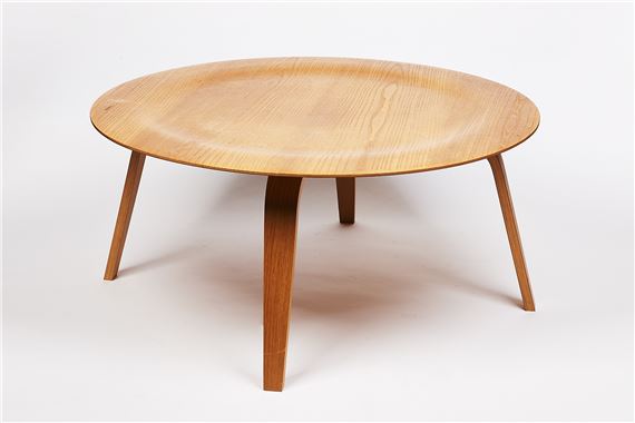 Moulded Plywood Coffee Table 1946, Eames Moulded Plywood Coffee Table