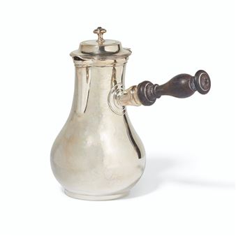 CAFETIÈRE EN ARGENT - Francois Joubert