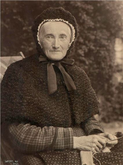 PORTRAIT D'UNE TRICOTEUSE by Jacques Luscher