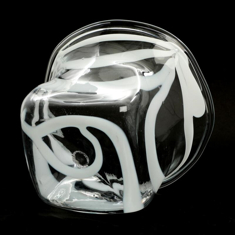Artwork by Jacob Eiler Bang, A clear and white glass bowl with draperies, Made of white glass