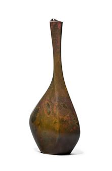 A bronze flower vase - Kobayashi Shokichi