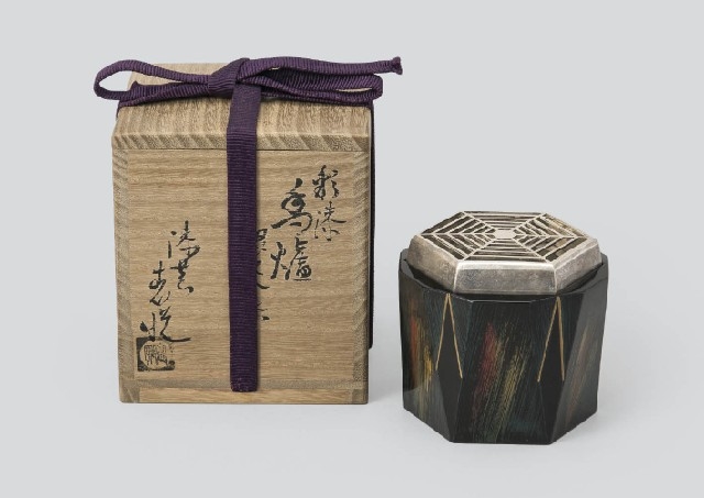 Artwork by Hyoetsu Miki, Lacquered incense burner with silver chimney