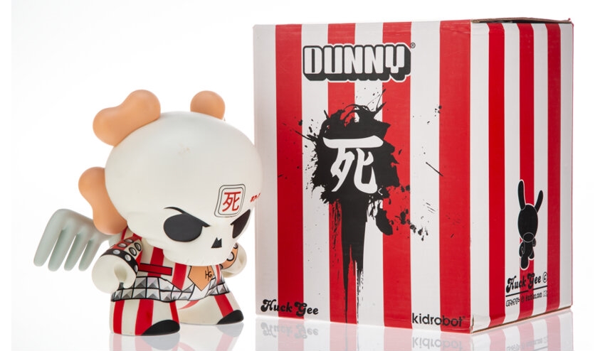 Artwork by Huck Gee, Skullhead Dunny (Red), Made of Painted cast vinyl