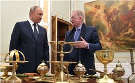 'Putin's Been My Person Since the 90s': Ahead of Russia's Parliamentary Elections, Hermitage Director Mikhail Piotrovsky Talks Politics
