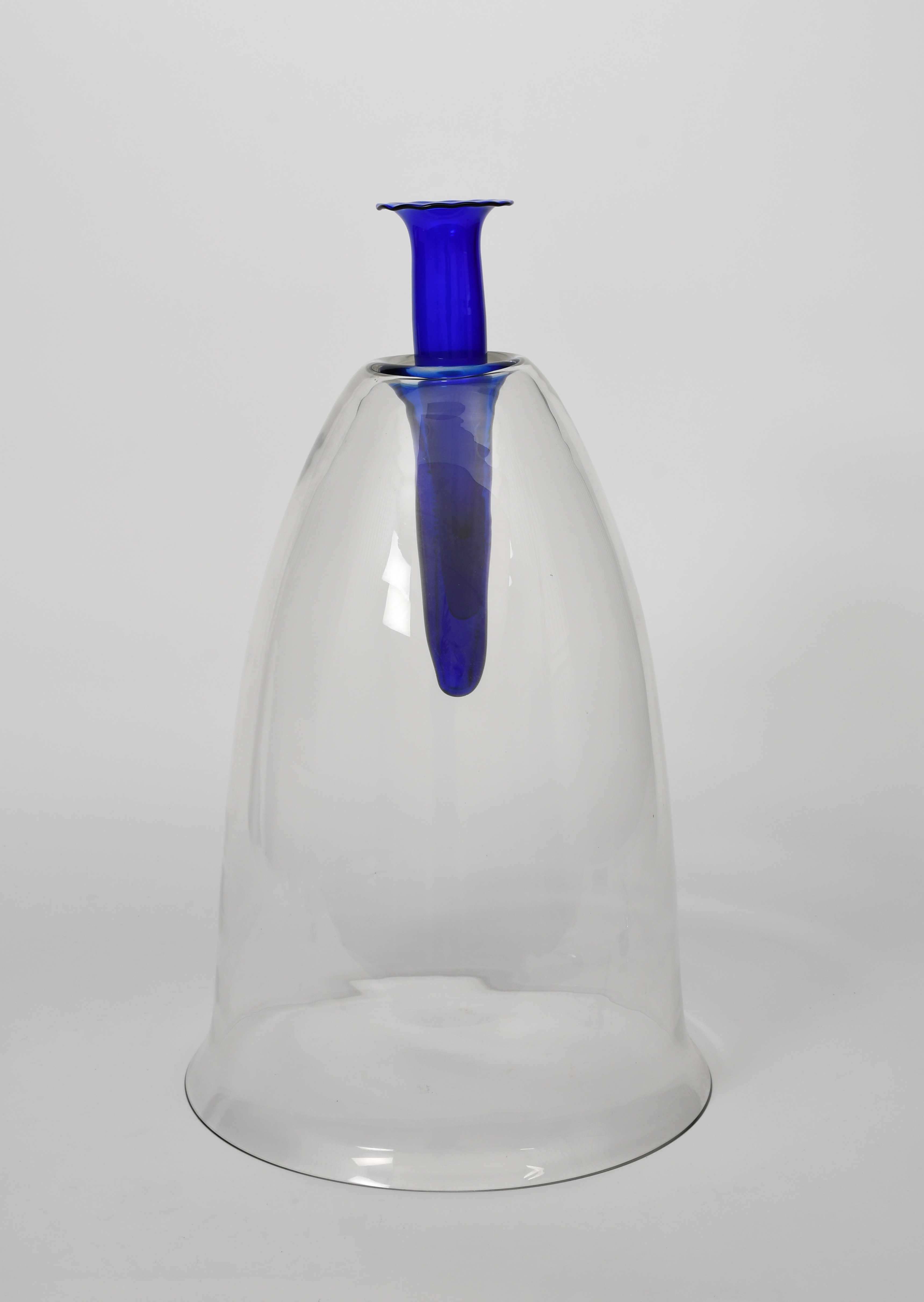 Philippe | Vase En Modele Garnier a Daum glass vase | MutualArt
