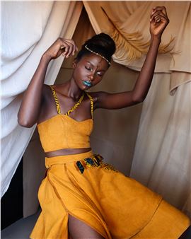 Novamara - Elizabeth Mwambulukutu