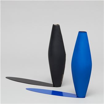 Tall Flat Vase and Shadow - Kim Minseon