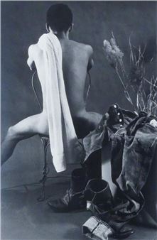 Seated Man - Rolf Tietgens