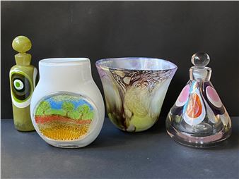 Vase, une coupe et deux flacons - Pauline Stowen