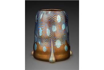 Loetz 'Argus' glass vase, once $4.99 in thrift store, could bring $15K+ at Heritage Auctions