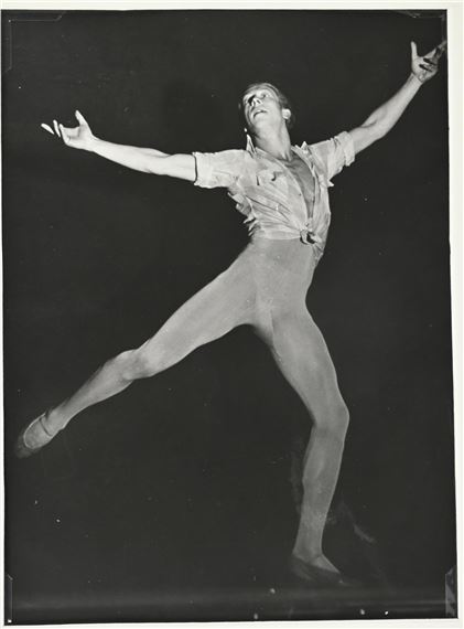 LE DANSEUR ETOILE ALEXANDRE KALIOUJNY by Robert Doisneau, CA 1950
