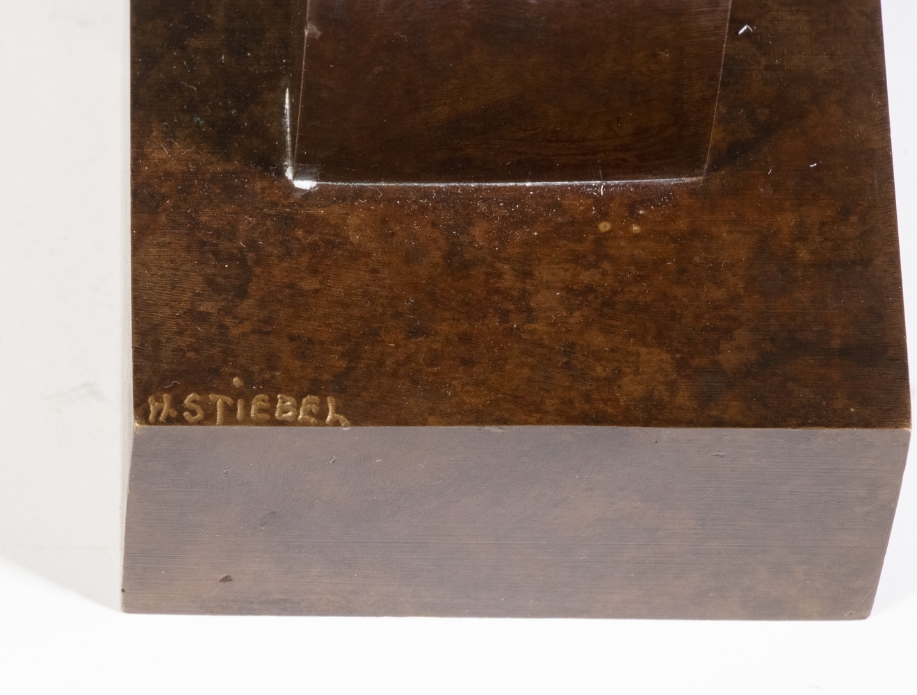 Artwork by Hanna Stiebel, Man and Woman, Made of bronze with gilt bronze