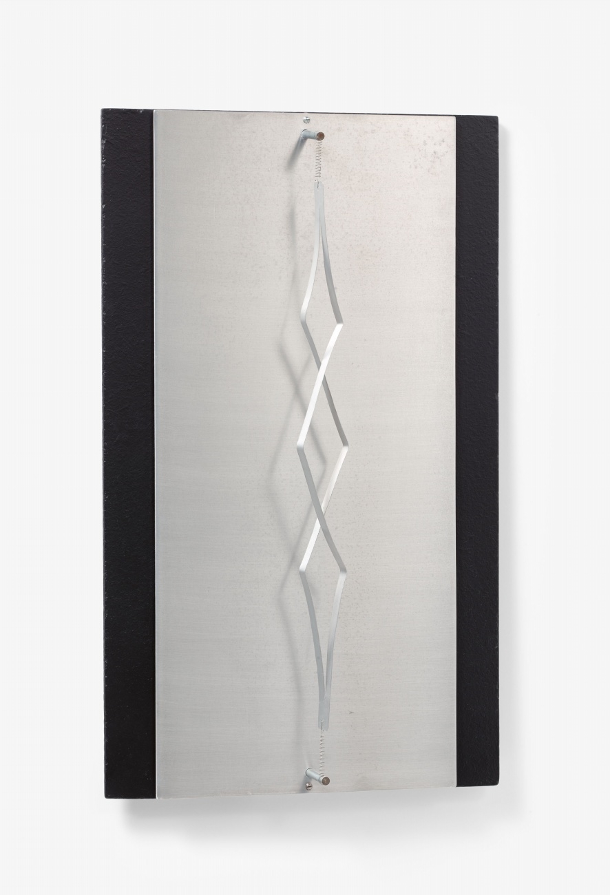 Hermann Goepfert | Aluminiumreflektor AR 100/64 (1964) | MutualArt