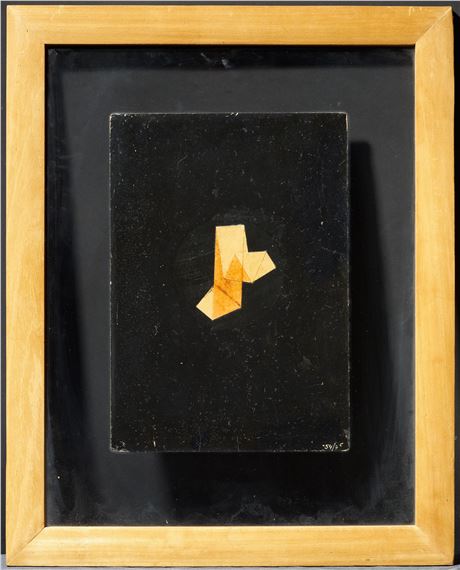 Kleine rot-weiße Faltung auf Schwarz. by Hermann Glöckner, 1933