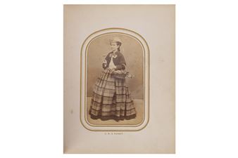 ALBUM OF CARTES DE VISITE BY CARLO PONTI AND W.W. HOOPER - Carlo Ponti