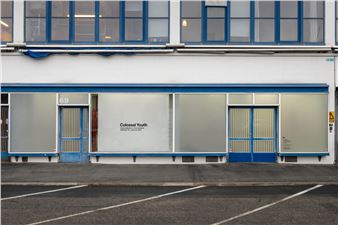 Enter Oliver Sundqvist’s Sculptural Labyrinth at V1 Gallery