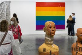 Art Basel stages highly successful return to Miami Beach, marking a landmark 2021 edition