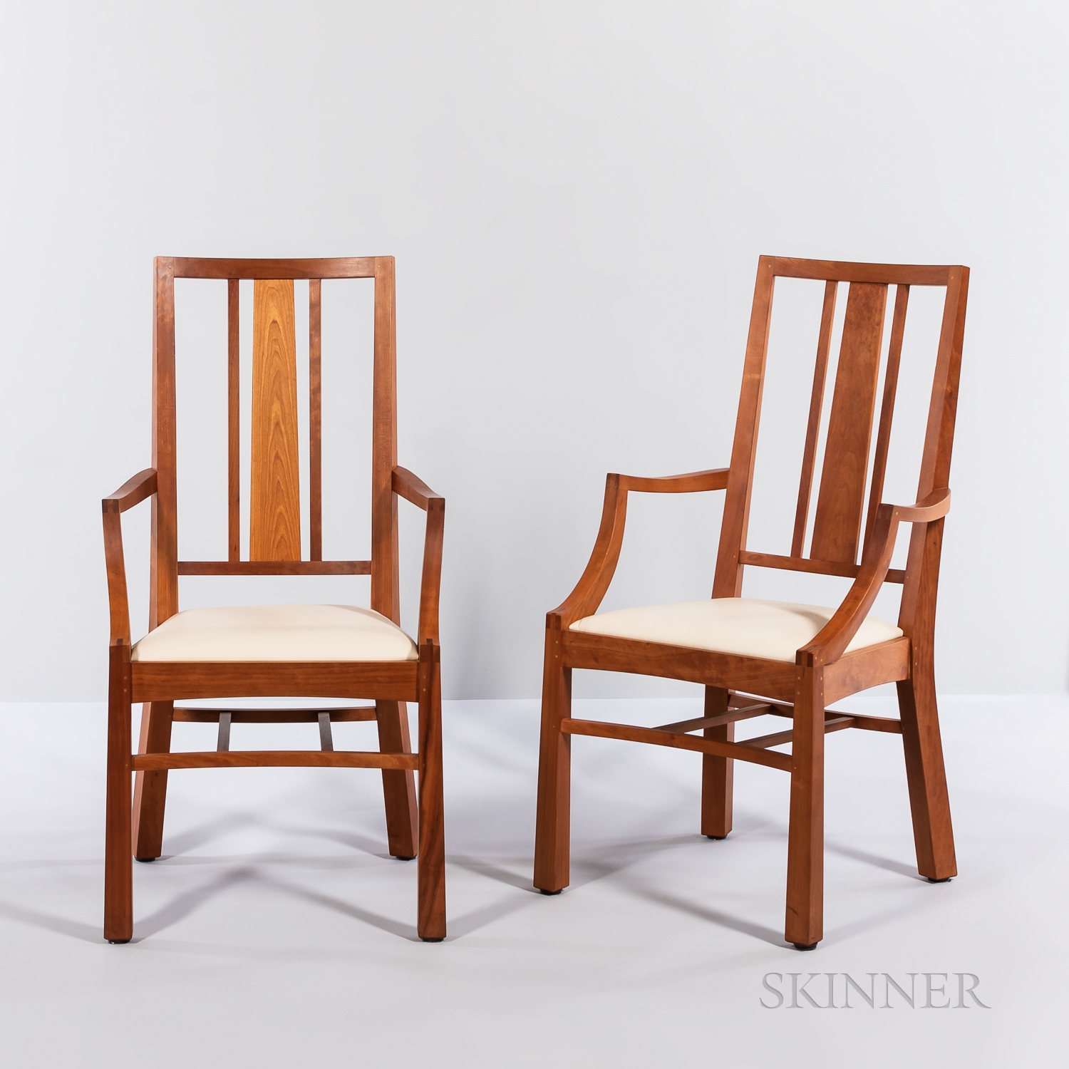 Thomas Moser Pair of Thomas Moser American Bungalow Armchairs MutualArt